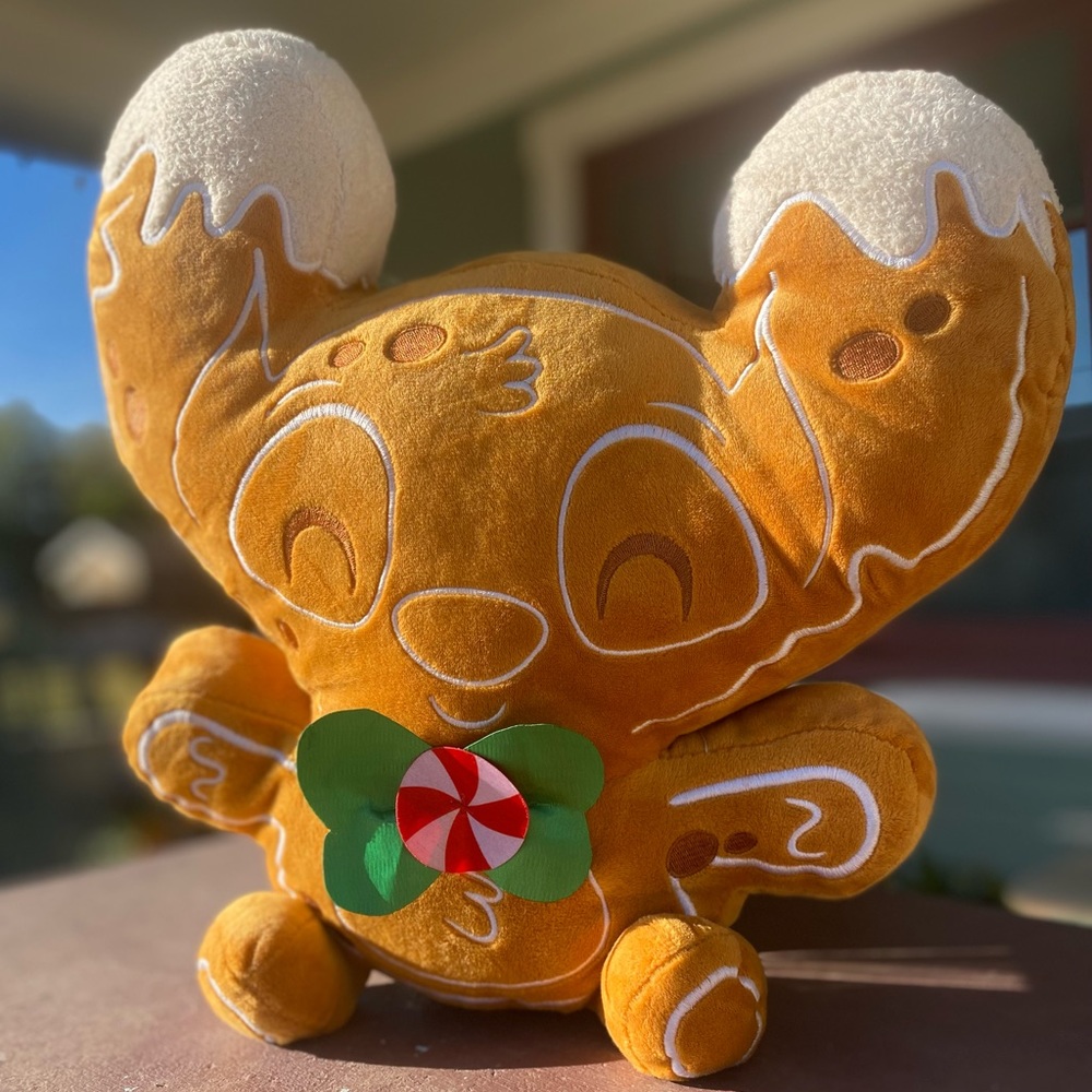 Disney Stitch Frosted Gingerbread